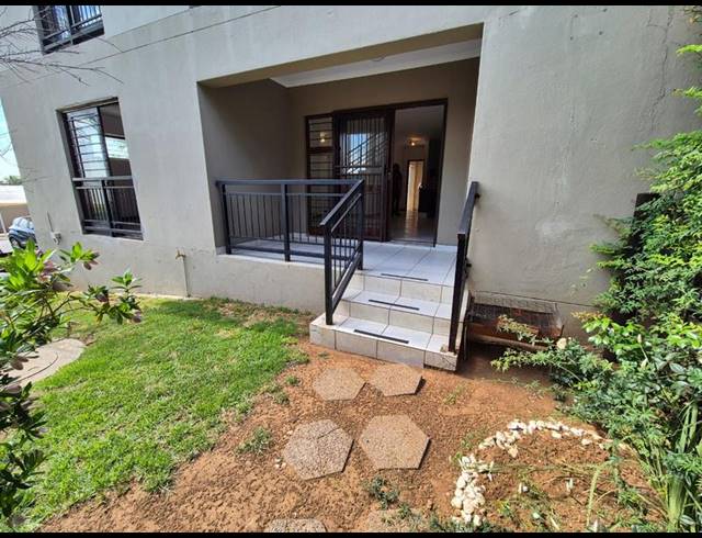 2 BEDROOM TOWNHOUSE FOR SALE IN MEYERSDAL